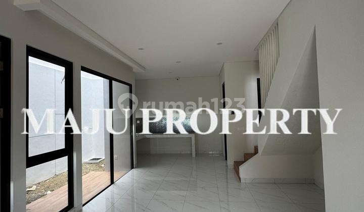 Rumah Bagus Unfurnished di Kota Wisata, Bogor 2