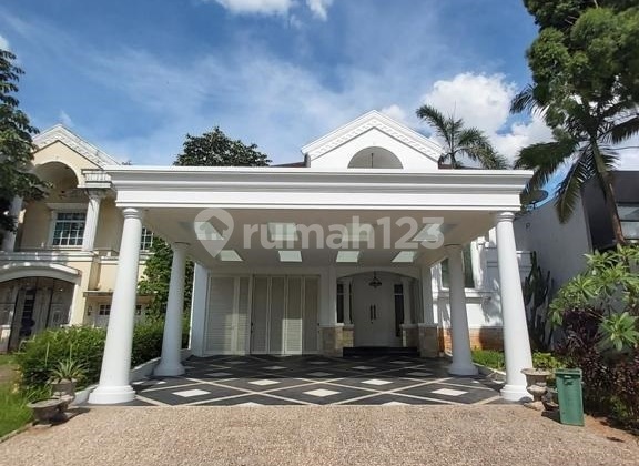 Rumah Mewah Bagus di Legenda Wisata Siap Huni