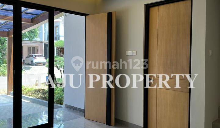 Rumah Mewah Di Kota Wisata, Siap Huni 2