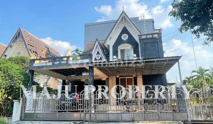 Rumah Bagus Siap Huni di Bukit Golf, Cimanggis