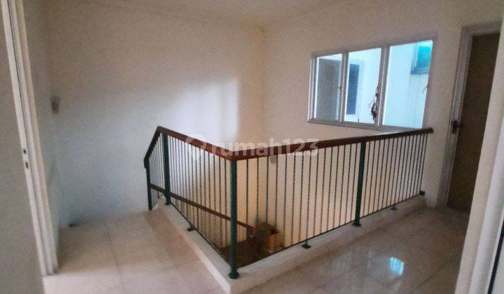Rumah 2 Lantai Siap Huni Lokasi Strategis Didalam Cluster Elite Raffles Hills Cibubur 2