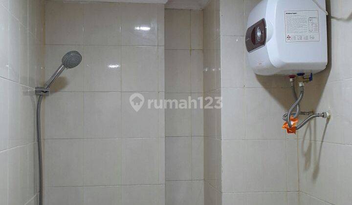 Apartemen Victoria  2 Bed Room view pool Harga Terjangkau 4