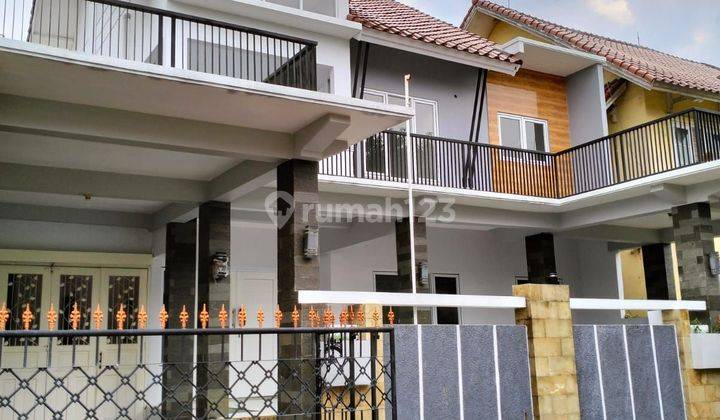 Rumah cantik 2 lantai siap huni di Raffles Hills Cibubur 1