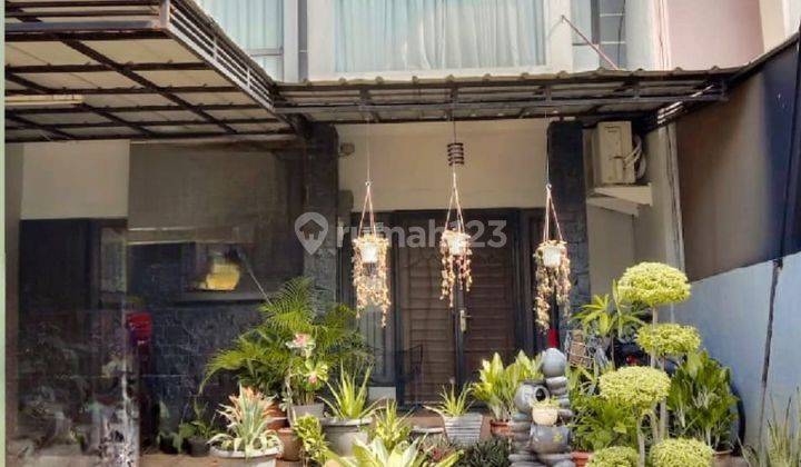 Rumah Cantik Full Furnish Didalam Cluster Elite Raffles Hills Cibubur 1