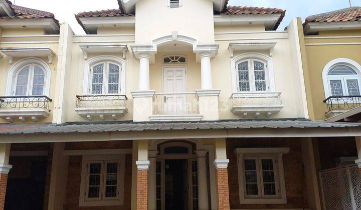 Rumah Cantik Semi Furnished 2 Lantai Didalam Cluster Elite Raffles Hills Cibubur 1