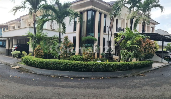 Rumah Hoek Dengan Tanah Luas Didalam Cluster Elite Kota Wisata Cibubur