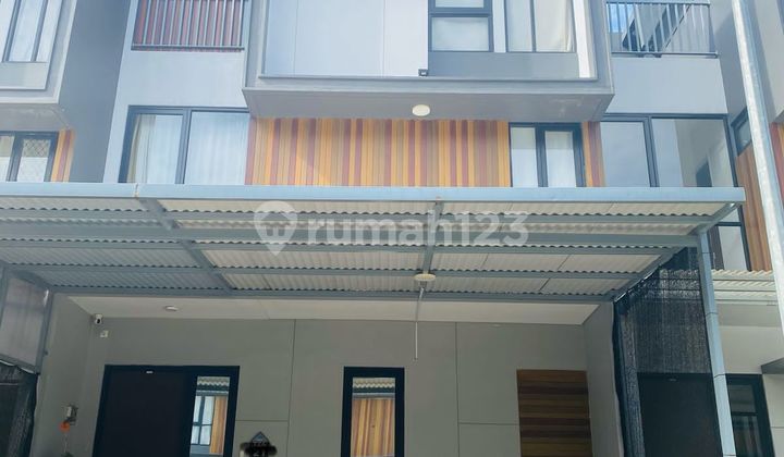 Comfortable 3-Storey Residence Within an Elite Cluster in Cibubur Tourism City 2