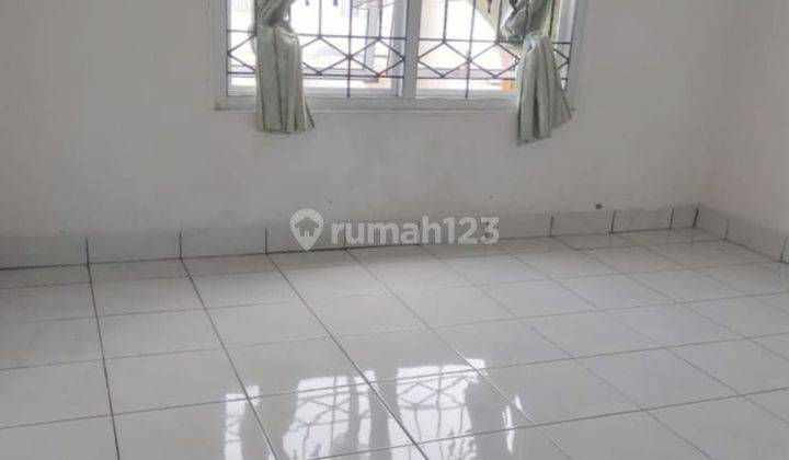 Rumah Hoek 2 Lantai Didalam Cluster Elite Legenda Wisata Cibubur 2