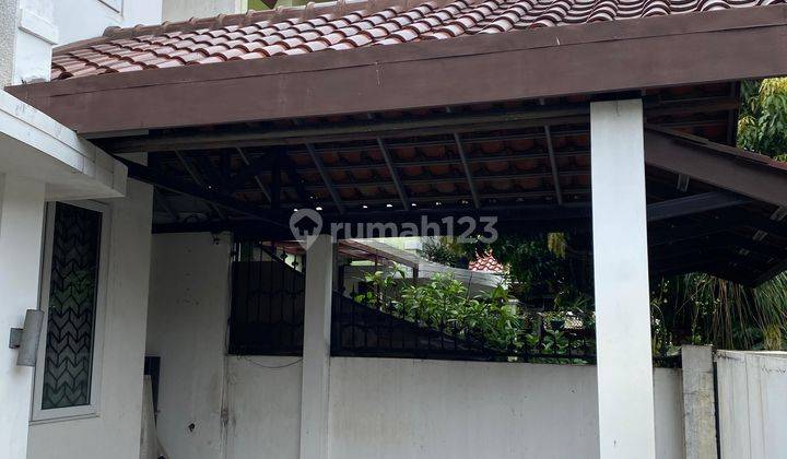 Rumah Cantik Semi Furnished 2 Lantai Siap Huni Didalam Cluster Elite Raffles Hills Cibubur 2
