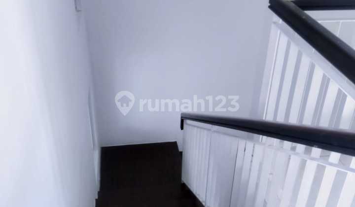 Rumah Cantik 2 Lantai Siap Huni Didalam Cluster Elite Raffles Hills Cibubur 2