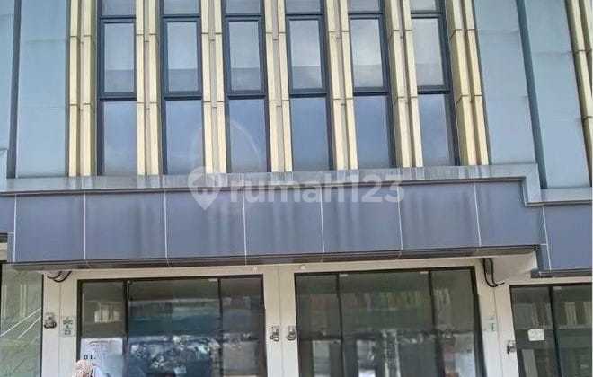 Ruko Gandeng Lokasi Strategis Depan Sekolah Penabur Kota Wisata Cibubur