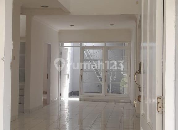 Beautiful and Serene Residence, Very Comfortable Environment Inside the Elite Cluster of Cibubur Tourism City. 2