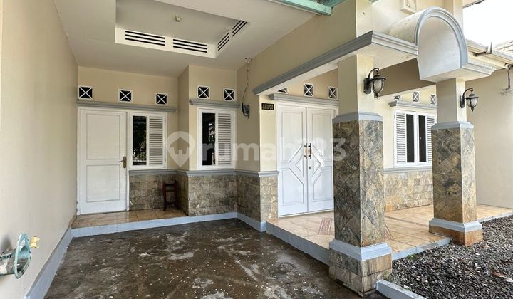Beautiful Minimalist House Ready to Live In, Located Within Villa Nusa Indah 5 Cluster, Ciangsana, Cibubur Beautiful Minimalist House Ready to Live In, Located Within Villa Nusa Indah 5 Cluster, Ciangsana, Cibubur