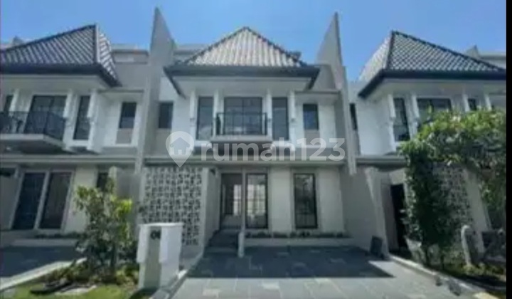 Rumah Cantik 3 Lantai View Danau Di Perumahan Summarecon Bogor