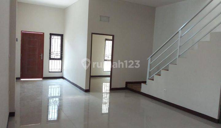 JUAL CEPET BU RUMAH 2 LANTAI DALAM KOMPLEK DAN STRATEGIS BDG 2