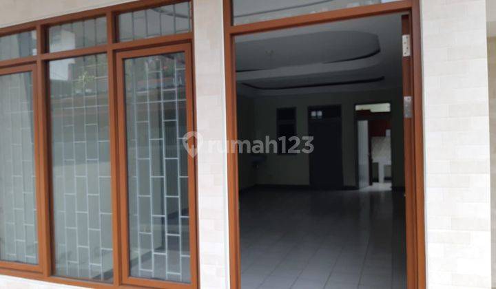 JUAL BAGUS MURAH RUMAH TENGAH KOTA SERBA DEKET DI KARASAK BANDUNG 1