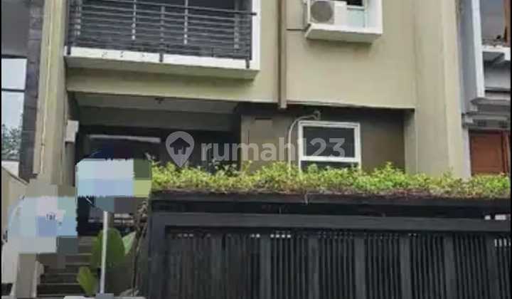 Affordable Comfortable House in a Cool and Elite Area of Setraduta Bandung
