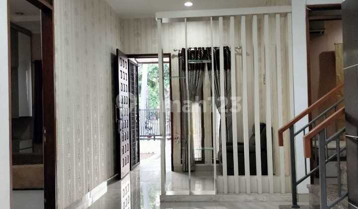 Jual Rumah Bagus Semi Furnished Di Batununggal Bandung