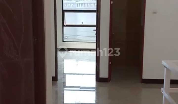 Nice Minimalist House for Rent, 2 Carports, in Sayap Kurdi Bandung Nice Minimalist House for Rent, 2 Carports, in Sayap Kurdi Bandung