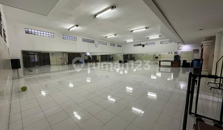 Jual Rumah Bisa Buat Tinggal Dan Usaha Di Bandung Kota