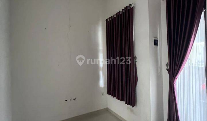 Rumah Bagus Dan Nyaman Dalam Komplek Di Grand Sharon Bandung