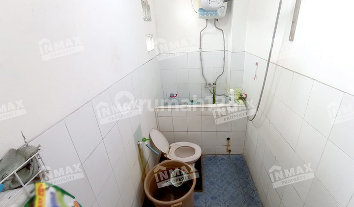 4-Storey Ruko in Dinoyo Malang, Near Campus Area, Suitable for Culinary Business. 4-Storey Ruko in Dinoyo Malang, Near Campus Area, Suitable for Culinary Business.