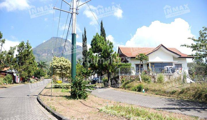 Rumah pinggir Jalan Panderman Hill, Batu, Malang. depan jalan double track. Cocok untuk tinggal, vila, cafe 2