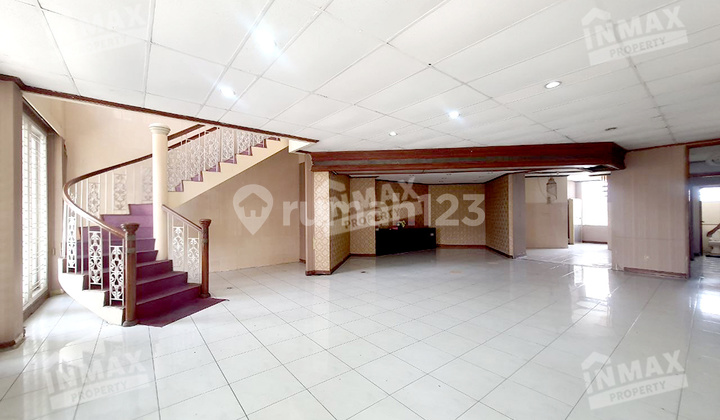 Disewakan Rumah 2 Lantai Tengah Kota Malang, bisa Utk Tempat Ibadah 2