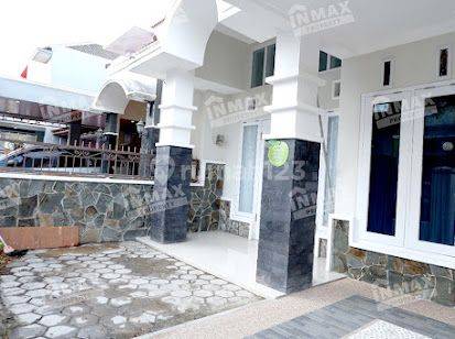 Rumah 2 Lantai Bagus dan Murah SHM di Perumahan Puri Diponegoro Batu, Malang 2