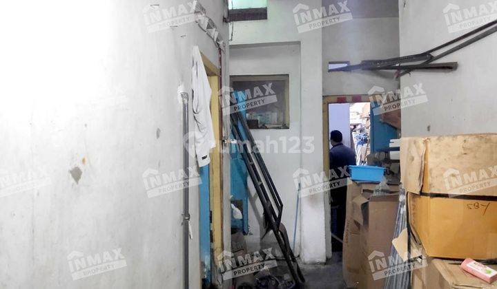 Ruko 3 Lantai Dekat Pasar Besar, Kamar Banyak Cocok Untuk Kost 2