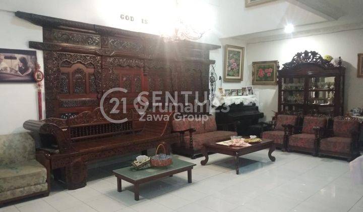 Dijual Rumah Design Kayu Jati di Kavling Dki, Meruya Utara  1