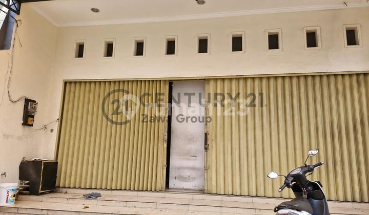 For Rent: Ready-to-Use Connected Shophouse in Grogol, West Jakarta For Rent: Ready-to-Use Connected Shophouse in Grogol, West Jakarta
