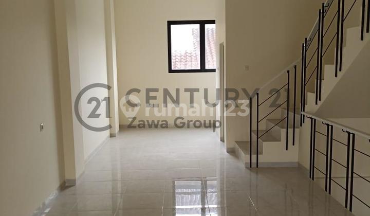 For Rent, New Shop House, Roadside Access, Kemanggisan, West Jakarta. 2