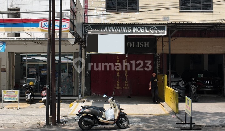 For Rent, South Veteran Commercial Building in Makassar, Mamajang Dalam, with Certificate of Ownership. 1