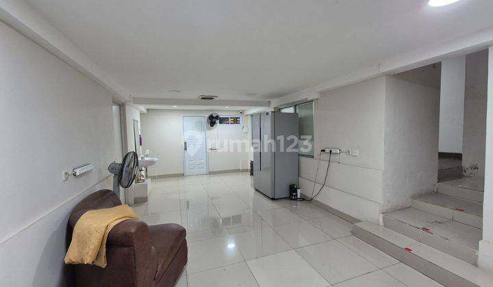 Dijual Rumah Fully Furnished Di Green Garden, Jakarta Barat 2