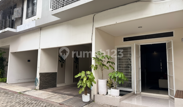 Dijual Rumah Fully Furnished di Jl. Taman Menteng Wadas Timur, Jaksel
