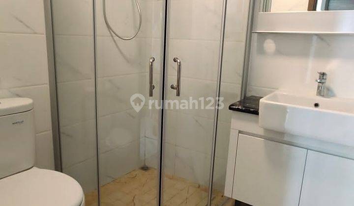 kamar mandi dijual apartemen 3 br semi