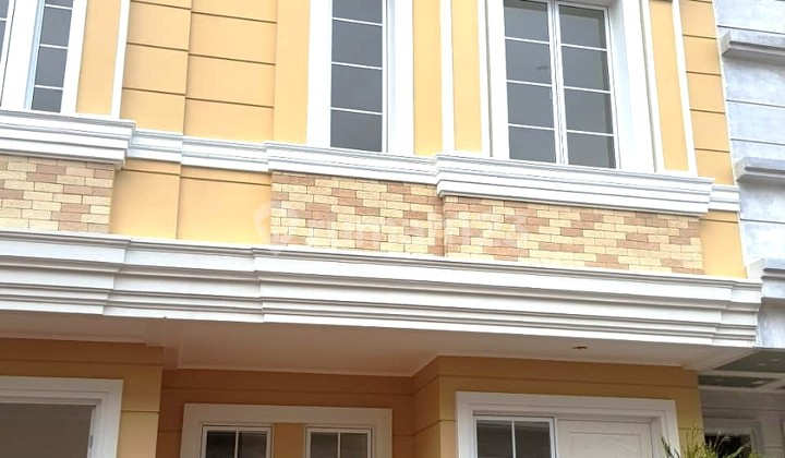 Dijual Rumah Siap Huni Kondisi Bagus Di Amarilo Village Area Gading Serpong Dijual Rumah Siap Huni Kondisi Bagus Di Amarilo Village Area Gading Serpong