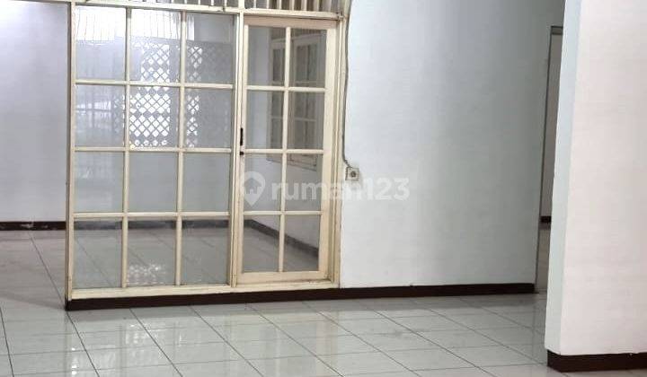 Dijual Rumah Siap Huni Kondisi Bagus Di Taman Meruya Ilir Area Jakarta Barat 3