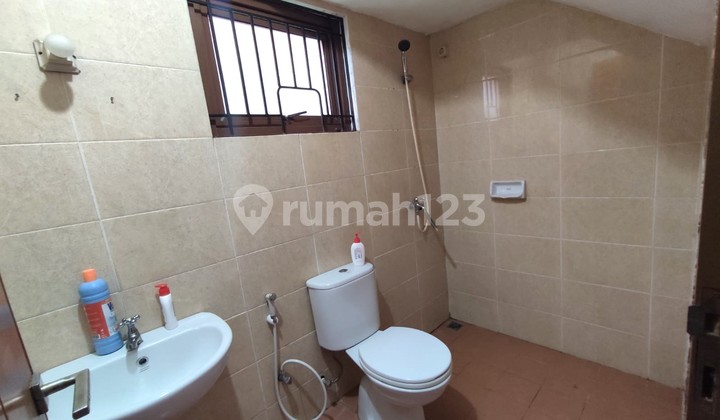 Disewakan Rumah 2 Lantai Siap Huni Di Villa Melati Mas Area Serpong 18
