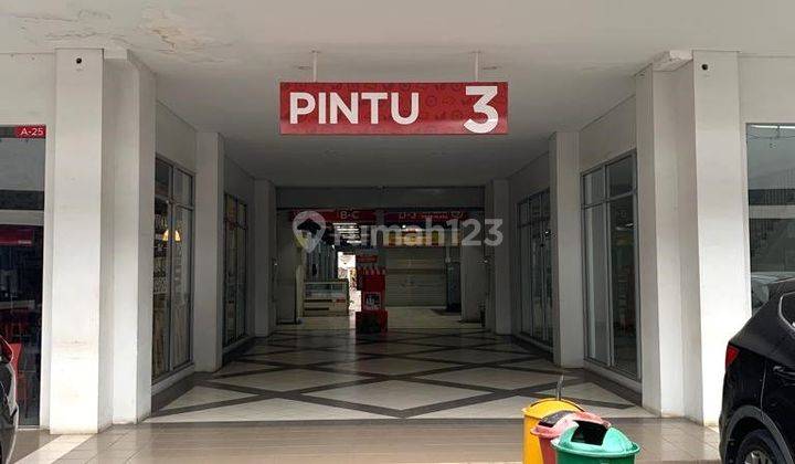 Kios Kondisi Bagus Siap Usaha Lokasi Dekat Pintu Masuk Di Cisauk Tangerang