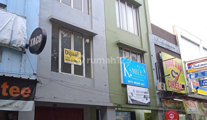 Dijual Ruko 3 Lantai, Siap Usaha, Kondisi Bagus,  1