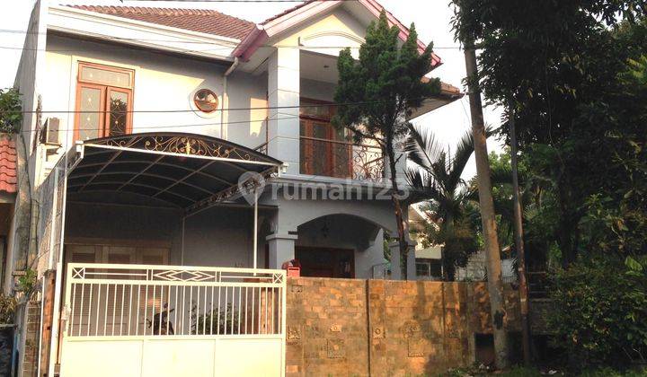 Dijual Rumah Siap Huni, Kondisi Bagus, 2 Lantai, Anggrek Loka Bsd City 1