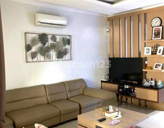 Dijual Rumah 3 Lantai Siap Huni Ada 2 Master Bedroom Di De Mansion Area Alam Sutera 2