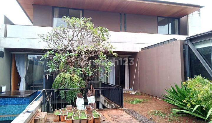 Dijual Rumah Siap Huni Ada Lift Dan Kolam Renang Di Sutera Riviera Area Alam Sutera 2