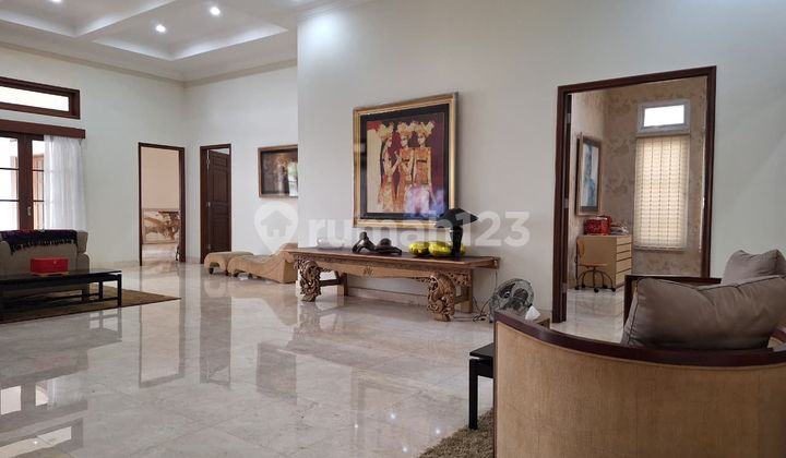 Dijual Rumah Lokasi Strategis di Cikini Jakarta Pusat