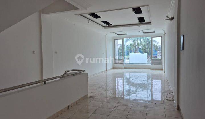 Dijual Ruko 3 Lantai Pinggir Jalan Di Kebon Jeruk, Jakarta Barat 1