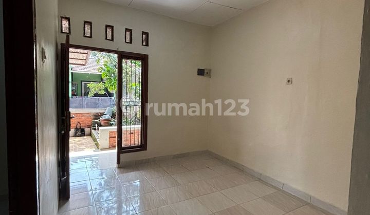 Dijual Rumah Siap Huni Strategis di Permata Mansion Depok 2