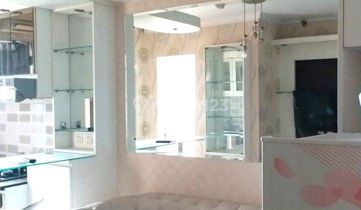 ruang tamu dijual apartemen siap huni type
