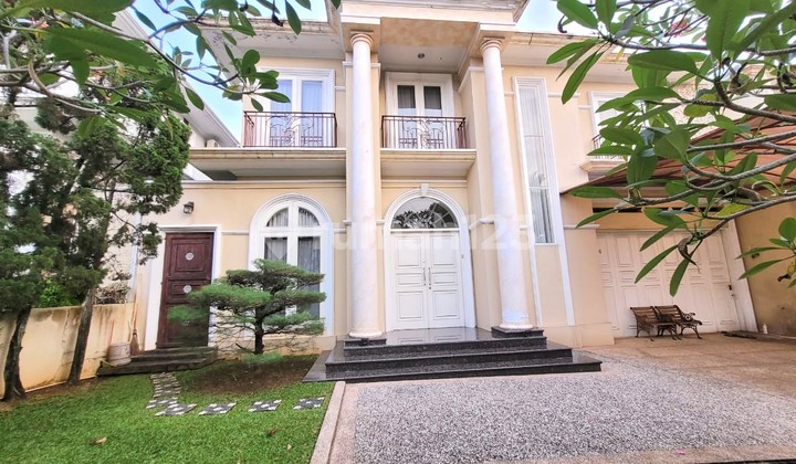 For Sale Ready-to-Occupy House in Fontainebleau Golf Residence BSD For Sale Ready-to-Occupy House in Fontainebleau Golf Residence BSD